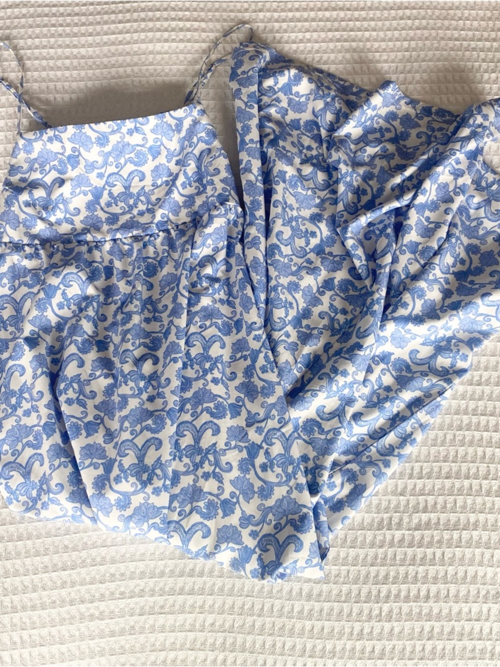 Smith & Quinn Blue & White Floral Print Open Back Maxi Dress Large